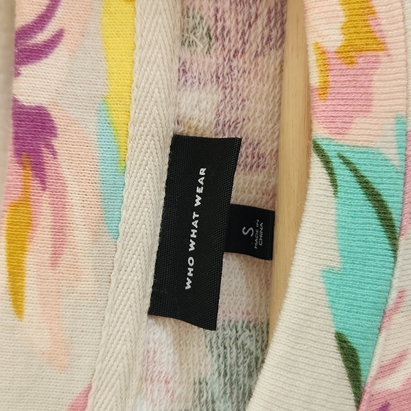 Who What Wear matching floral set sweatshirt S and shorts XS - Picture 4 of 9